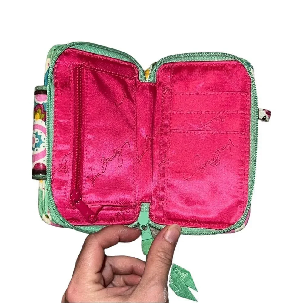 Vera Bradley Tutti Frutti Smartphone Wristlet Wallet Green Pink Paisley Retired - Picture 4 of 4